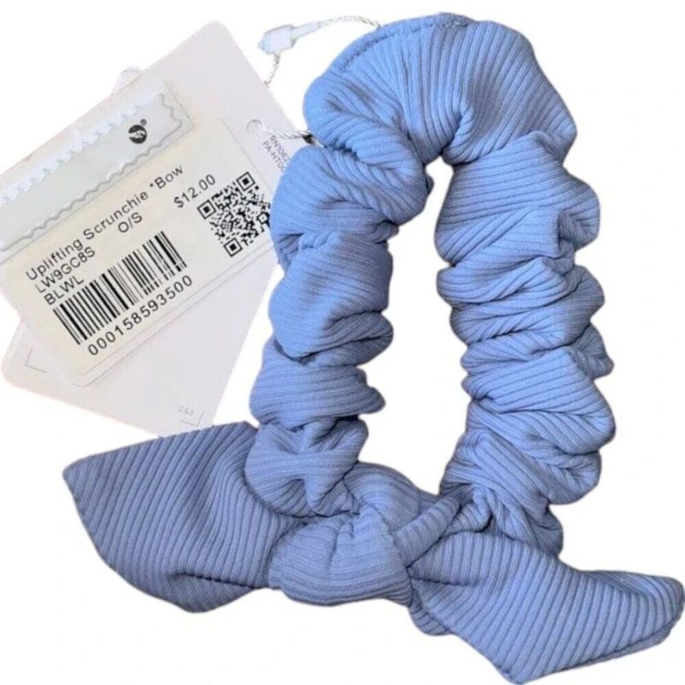 NWT Lululemon Uplifting Scrunchy Bow - Blue